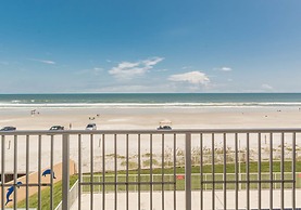 Oceania Beach Club by Ocean Properties