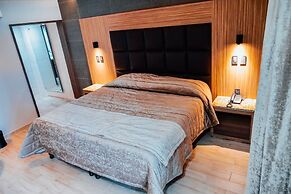 Kavia Meoqui Hotel & Suites