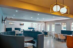 Kavia Meoqui Hotel & Suites