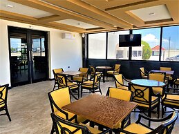 Kavia Meoqui Hotel & Suites