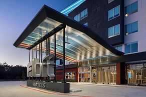 Aloft Houston Shenandoah