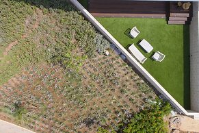 Stylish Garden Apartment near Akhziv Beach