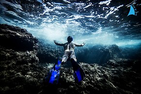 Chic Sea View Balcony Escape by Sea N' Rent