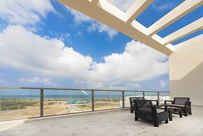 Penthouse Sunset Balcony by Sea N' Rent