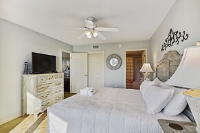 Seacrest 502 is a 2 BR Gulf Front on Okaloosa Island by RedAwning