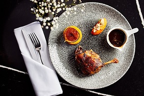 Holiday Inn Express Warsaw - The HUB by IHG