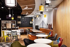 Holiday Inn Express Warsaw - The HUB by IHG