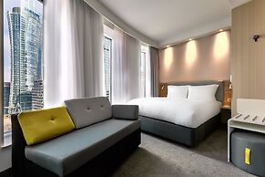Holiday Inn Express Warsaw - The HUB by IHG