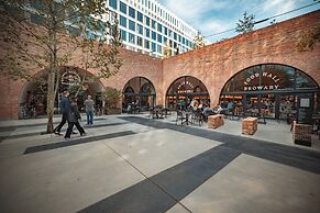 Holiday Inn Express Warsaw - The HUB by IHG