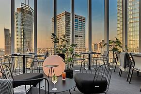 Holiday Inn Express Warsaw - The HUB by IHG