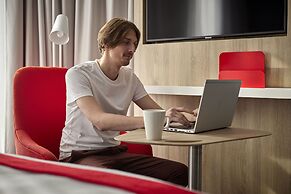 Holiday Inn Express Warsaw - The HUB by IHG
