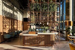 Holiday Inn Express Warsaw - The HUB by IHG