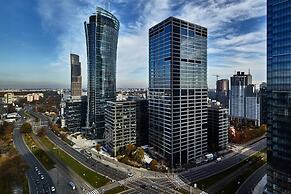 Holiday Inn Express Warsaw - The HUB by IHG