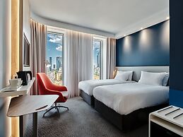 Holiday Inn Express Warsaw - The HUB by IHG