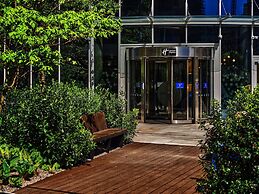 Holiday Inn Express Warsaw - The HUB by IHG