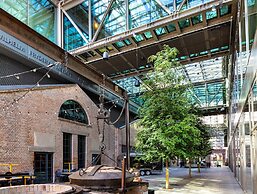 Holiday Inn Express Warsaw - The HUB by IHG