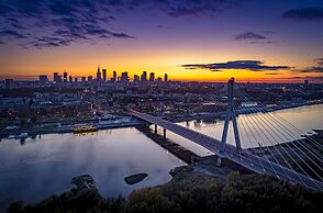 Holiday Inn Express Warsaw - The HUB by IHG