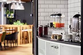 Holiday Inn Express Warsaw - The HUB by IHG