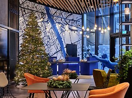 Holiday Inn Express Warsaw - The HUB by IHG