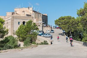 Llaut Boutique Hotel