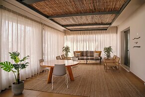 Llaut Boutique Hotel