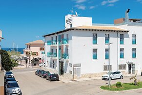 Llaut Boutique Hotel