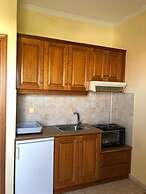 Lagoon Hotel & Apartments