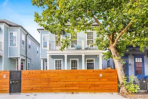 5BR High End Amenities by Hosteeva