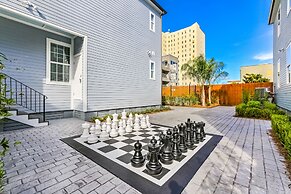 5 Bedroom Apartment near French Quarter by Hosteeva