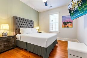 5 Bedroom Apartment near French Quarter by Hosteeva