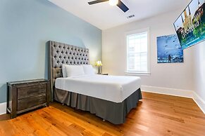 5 Bedroom Apartment near French Quarter by Hosteeva