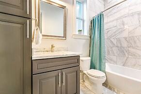 5 Bedroom Apartment near French Quarter by Hosteeva
