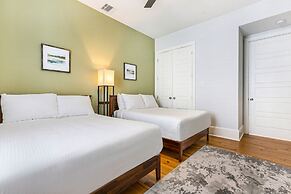 Pristine Brand New 5BR by Hosteeva