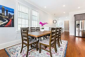 Brand New 4 BR w Pool by Hosteeva