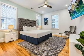 Stunning 4 & 5 BRs w Pool by Hosteeva