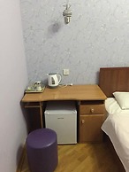 Tourest Inn Central - Hostel