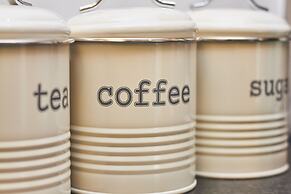 Modern Deluxe Leeds City Apt Balcony View