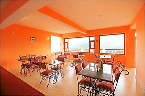Hotel Avlokan - Near Kainchi Dham Mandir
