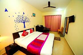 Hotel Avlokan - Near Kainchi Dham Mandir