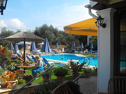 Perros  Hotel