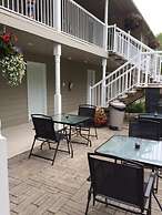 Adventure the Bruce Inn - Recently Renovated With Outdoor Hot Tub