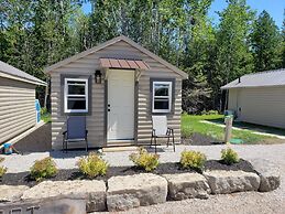 Adventure the Bruce Inn - Recently Renovated With Outdoor Hot Tub