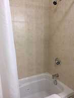 Adventure the Bruce Inn - Recently Renovated With Outdoor Hot Tub