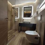 Cois Inn Royal Hotel