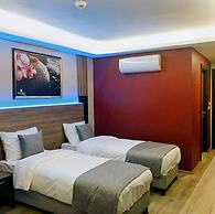 Cois Inn Royal Hotel