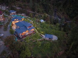 8fold by Larisa, Jibhi