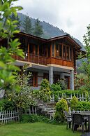 8fold by Larisa, Jibhi