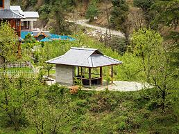 8fold by Larisa, Jibhi