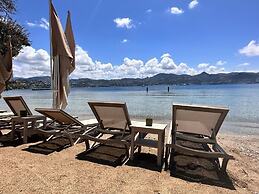 Farrys Boutique Hotel & Beach Club