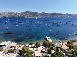 Farrys Boutique Hotel & Beach Club